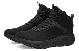 Challenger Mid Gore-tex ‘Triple Black’