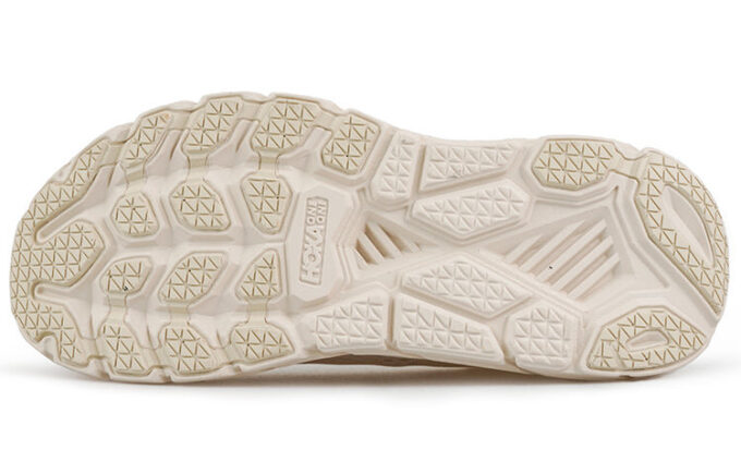 Clifton 7 ‘Almond Milk Bronze’ Clifton 7 ‘Almond Milk Bronze’