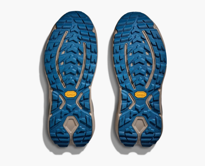 HOKA HOKA ONE ONE HOKA Essential Hoodie HOKA HOKA ONE ONE HOKA Essential Hoodie