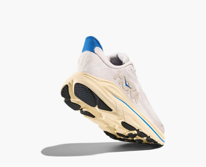 HOKA ONE ONE Crescendo XC HOKA ONE ONE Crescendo XC