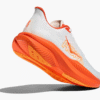 HOKA ONE ONE Mach 6